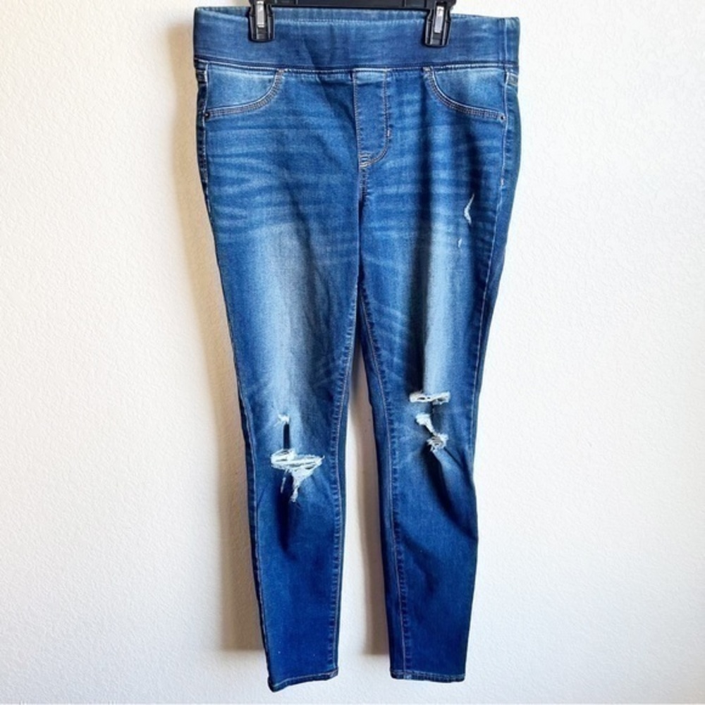 Old Navy Rockstar Jeggings size 6 distressed